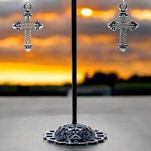 LISA LYNN DESIGNS Handmade Cross Earrings